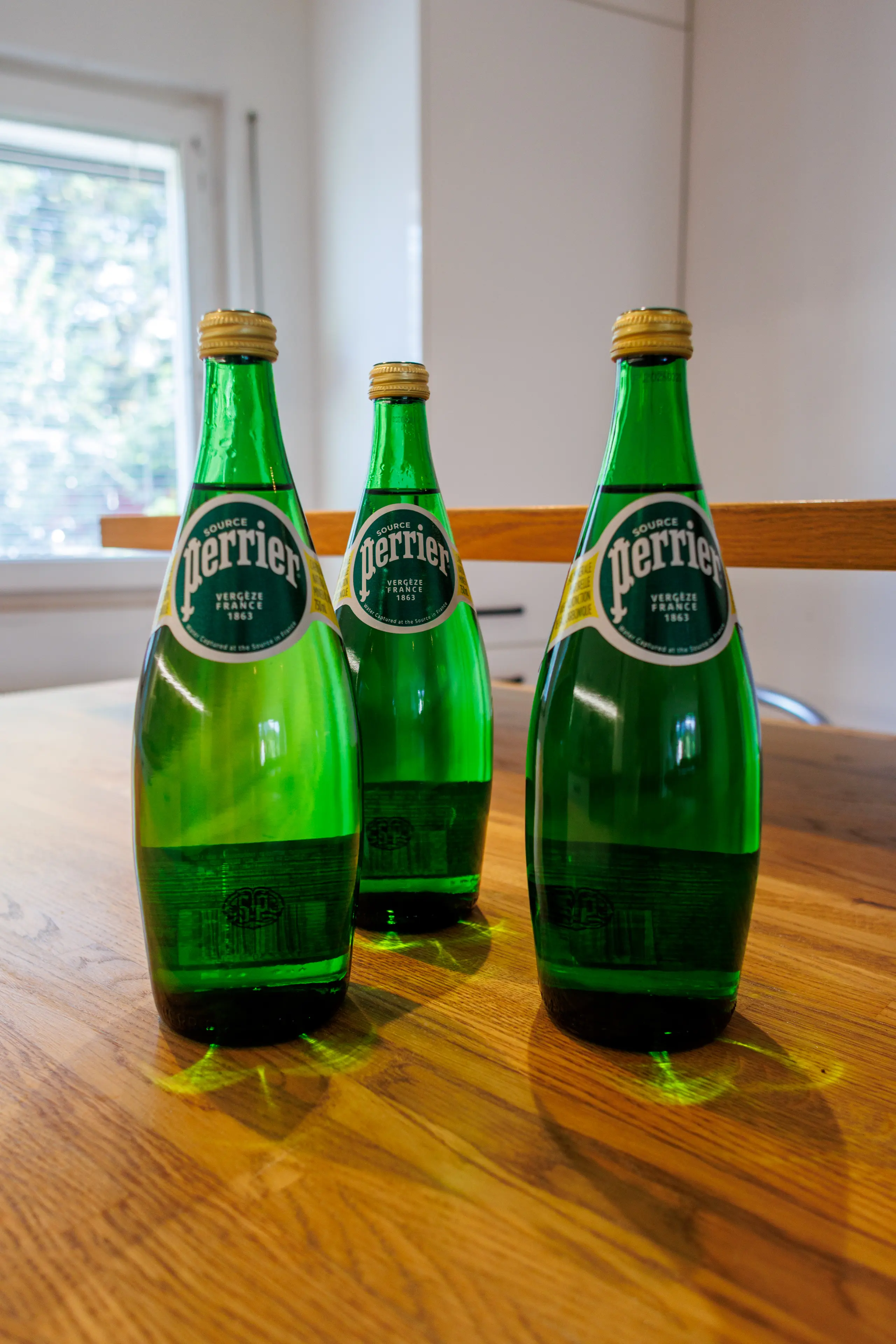 Woda orzeźwiająca Woda Perrier przygotowana dla gości